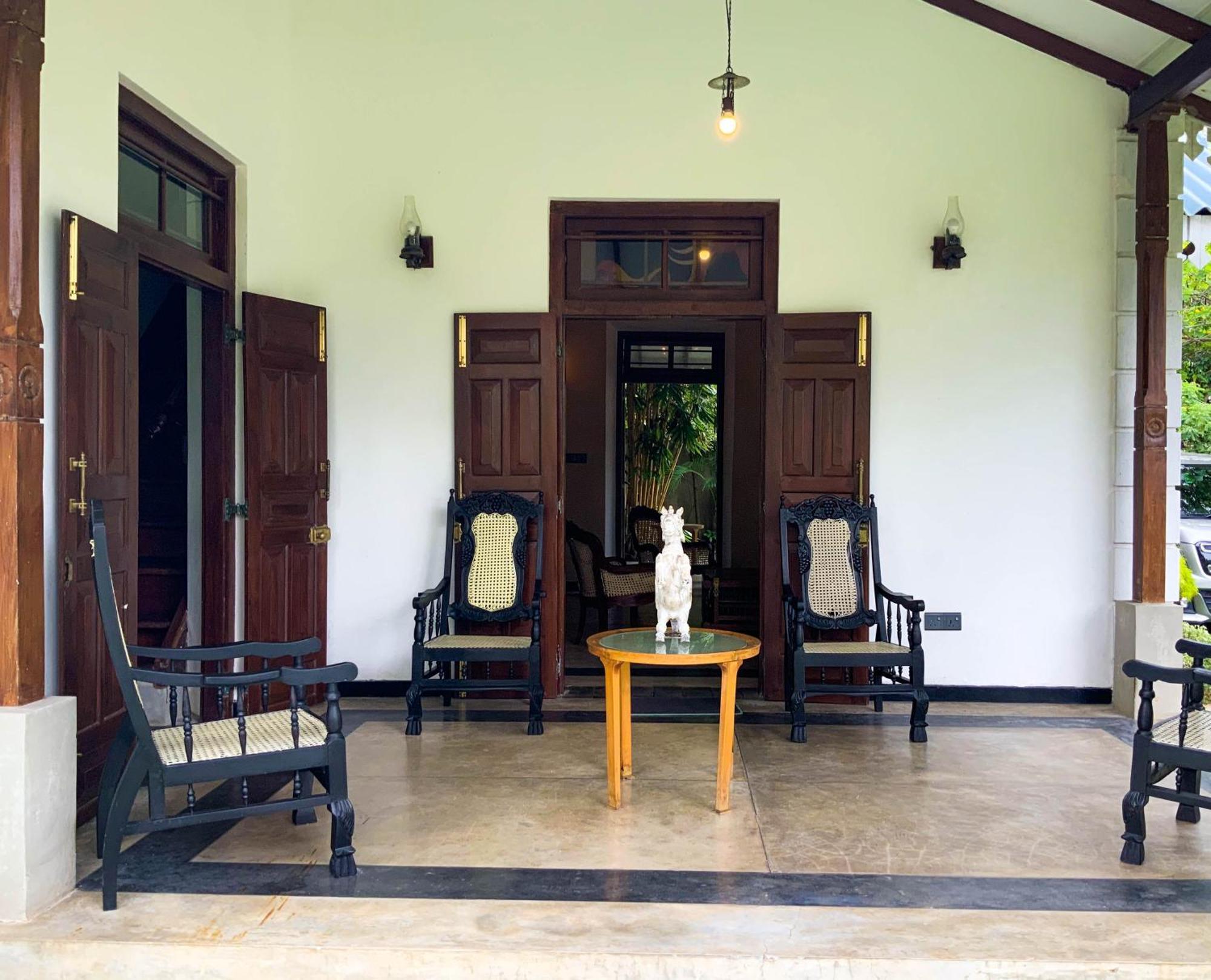 Headman House Antique Villa - A Seaside Royal Stay Ahangama Kültér fotó